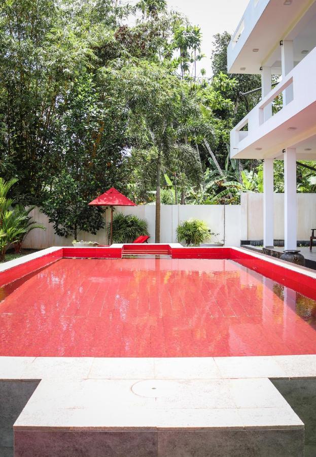 Villa Red Pool Hikkaduwa Eksteriør bilde